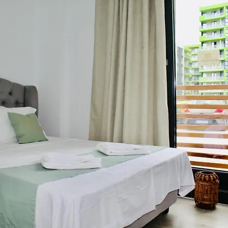 Bliss - Sea View Mamaia Nord Apartment *